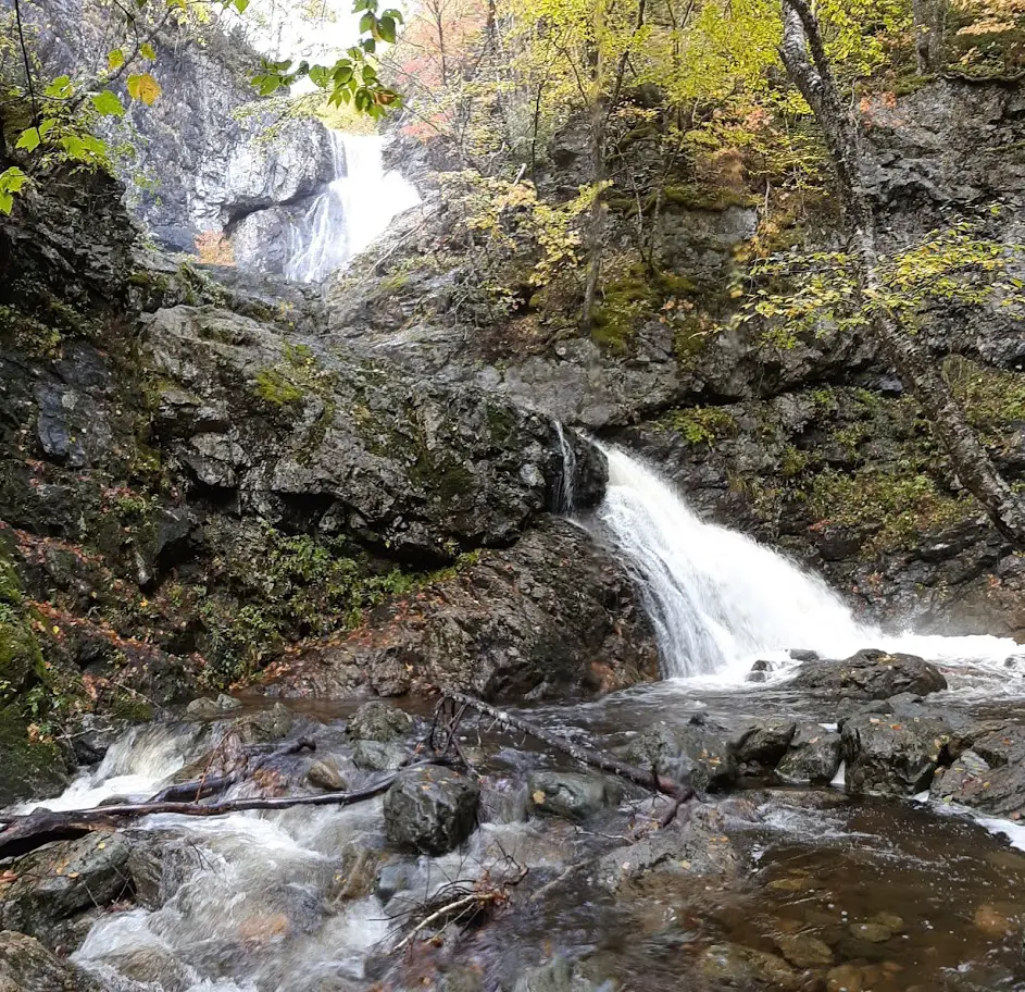 Waterfalls in Cape Breton | 5 quick & easy must-see waterfalls